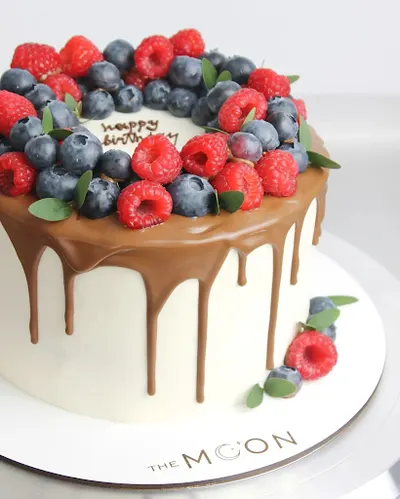 THE MOON — Makaroniki, Torty, Desery.